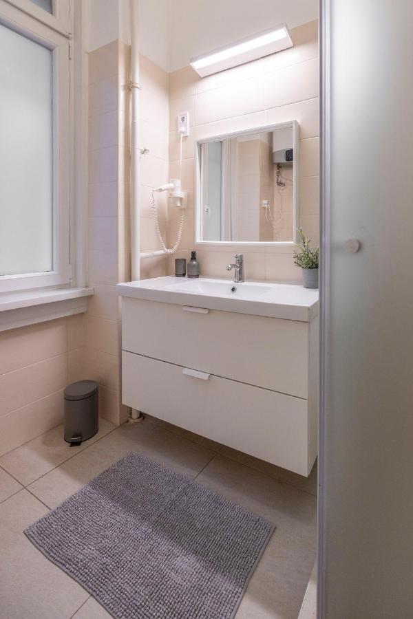 Central Grand Apartment With 5Bedrm 2Bathroom Budapest Esterno foto