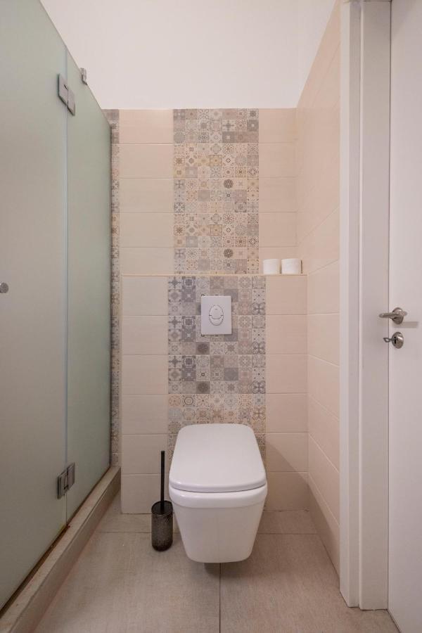 Central Grand Apartment With 5Bedrm 2Bathroom Budapest Esterno foto