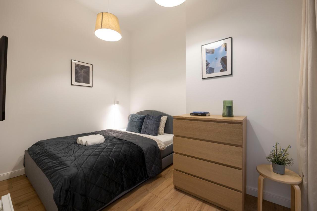Central Grand Apartment With 5Bedrm 2Bathroom Budapest Esterno foto
