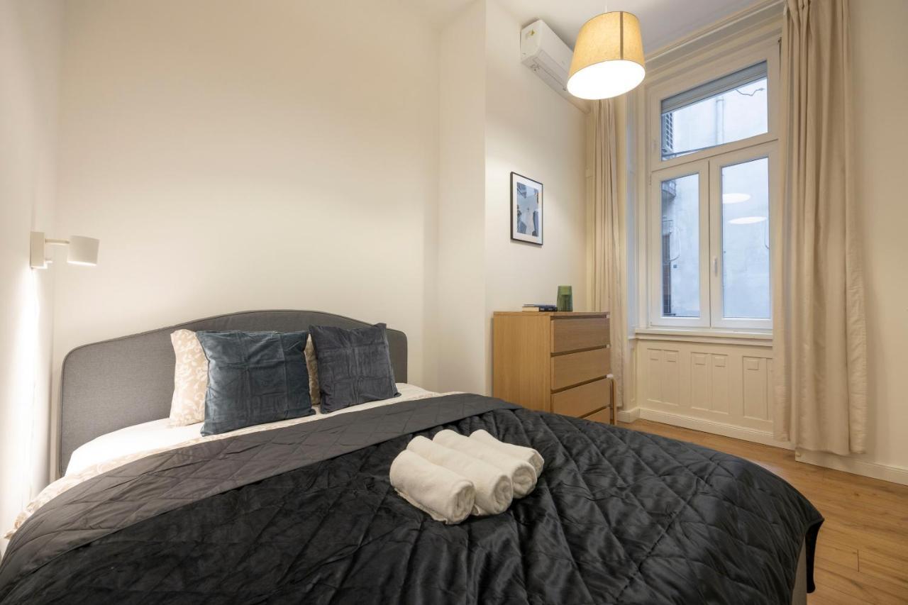 Central Grand Apartment With 5Bedrm 2Bathroom Budapest Esterno foto